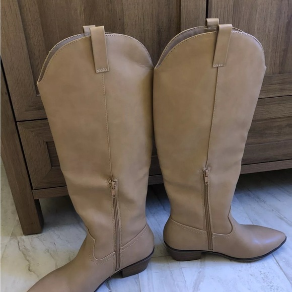 Light brown cowgirl or riding boots chic - Picture 6 of 7